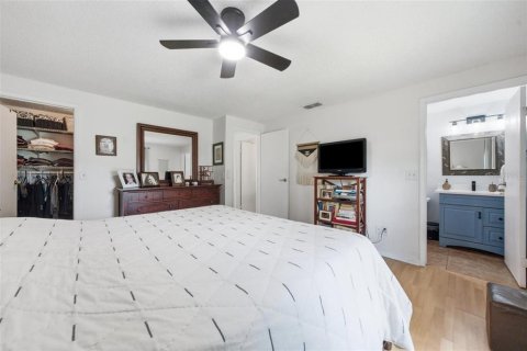 Villa ou maison à vendre à Tampa, Floride: 3 chambres, 132.2 m2 № 2284472 - photo 11