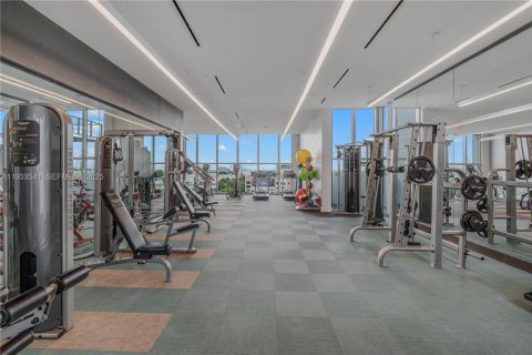 Condominio en alquiler en Miami, Florida, 1 dormitorio, 72.46 m2 № 2077045 - foto 18