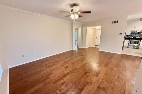 Condo in Kissimmee, Florida, 2 bedrooms  № 1850922 - photo 8