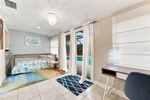 House in Englewood, Florida 2 bedrooms, 111.39 sq.m. № 2334038 - photo 17