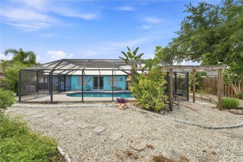 House in Englewood, Florida 2 bedrooms, 111.39 sq.m. № 2334038 - photo 5