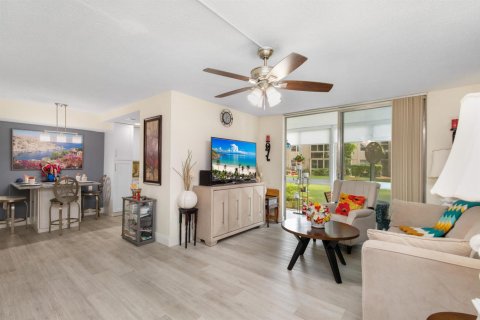 Купить кондоминиум в Тамарак, Флорида 3 комнаты, 88.26м2, № 2187136 - фото 26