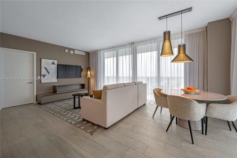 Condominio en alquiler en Hollywood, Florida, 2 dormitorios, 99.87 m2 № 2053122 - foto 12