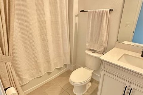Casa en alquiler en Minneola, Florida, 5 dormitorios, 325.9 m2 № 1917182 - foto 11