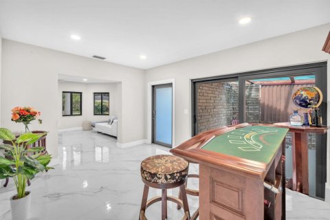 Villa ou maison à vendre à Miami, Floride: 3 chambres, 240.52 m2 № 2146831 - photo 7