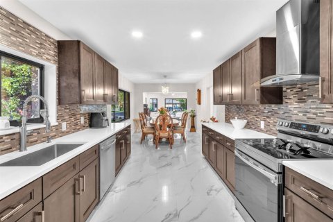 Villa ou maison à vendre à Miami, Floride: 3 chambres, 240.52 m2 № 2146831 - photo 11
