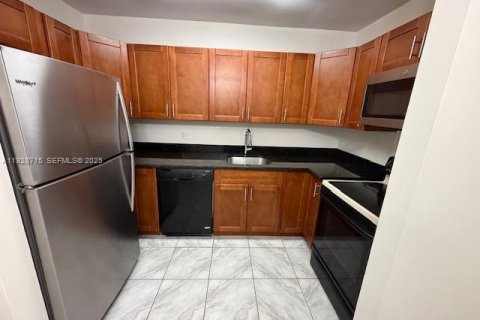 Copropriété à louer à Coral Springs, Floride: 2 chambres, 76.18 m2 № 1987195 - photo 2