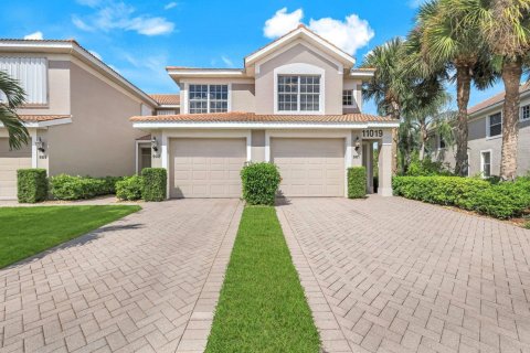 House in Fort Myers, Florida 2 bedrooms, 166.95 sq.m. № 2081962
