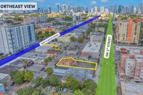 Commercial property in Miami, Florida № 1807788 - photo 17