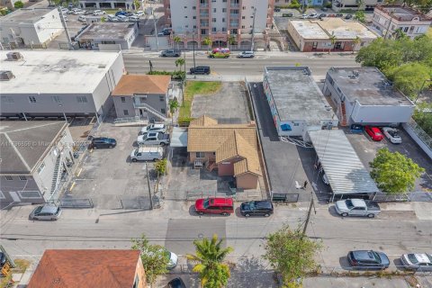 Commercial property in Miami, Florida № 1807788 - photo 7