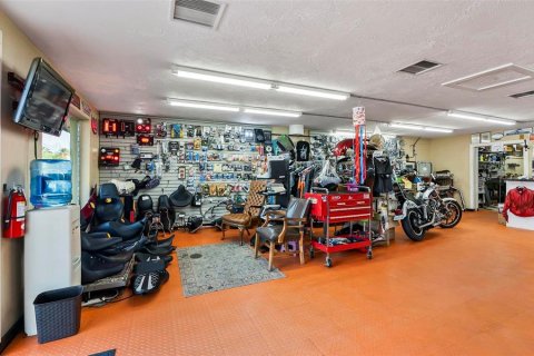 Propiedad comercial en venta en South Daytona, Florida, 358.23 m2 № 1787489 - foto 8