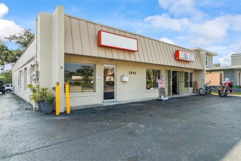 Propiedad comercial en venta en South Daytona, Florida, 358.23 m2 № 1787489 - foto 1