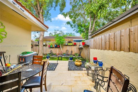 Villa ou maison à vendre à Coral Springs, Floride: 3 chambres, 158.86 m2 № 2066879 - photo 15