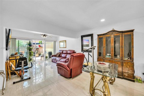 Villa ou maison à vendre à Coral Springs, Floride: 3 chambres, 158.86 m2 № 2066879 - photo 11