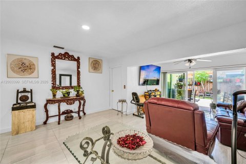 Villa ou maison à vendre à Coral Springs, Floride: 3 chambres, 158.86 m2 № 2066879 - photo 10