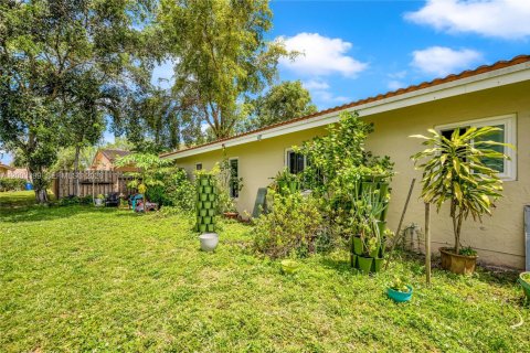 Villa ou maison à vendre à Coral Springs, Floride: 3 chambres, 158.86 m2 № 2066879 - photo 21