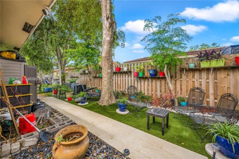 Villa ou maison à vendre à Coral Springs, Floride: 3 chambres, 158.86 m2 № 2066879 - photo 18