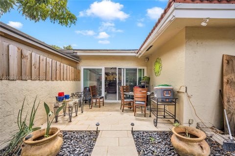 Villa ou maison à vendre à Coral Springs, Floride: 3 chambres, 158.86 m2 № 2066879 - photo 17