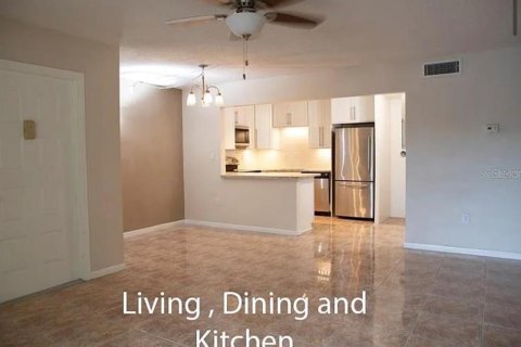 Condo in Palm Harbor, Florida, 3 bedrooms  № 1842297 - photo 7