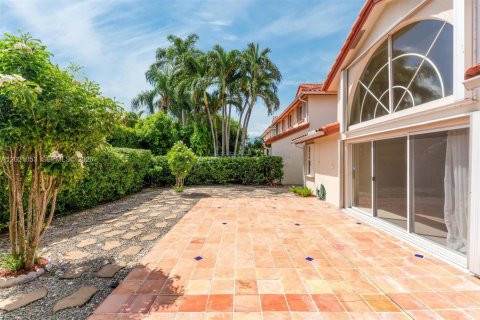 Villa ou maison à louer à Doral, Floride: 3 chambres, 176.98 m2 № 2086214 - photo 30