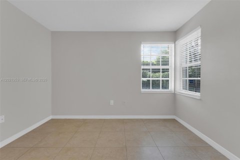 Villa ou maison à louer à Doral, Floride: 3 chambres, 176.98 m2 № 2086214 - photo 22