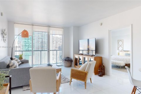 Condo in Miami, Florida, 2 bedrooms  № 1981932