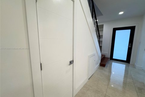 Copropriété à louer à North Miami Beach, Floride: 3 chambres, 138.05 m2 № 1898308 - photo 14