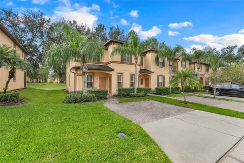Townhouse in Davenport, Florida 4 bedrooms, 163.69 sq.m. № 2206401