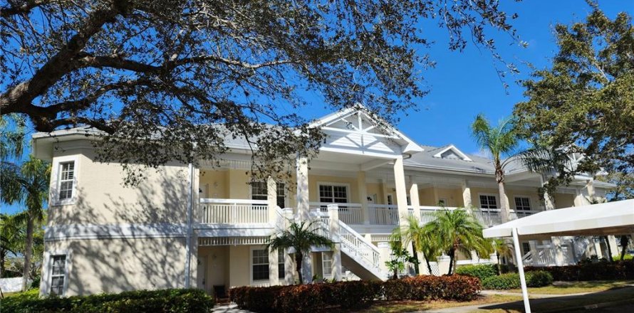 Condo in Bradenton, Florida, 2 bedrooms  № 2203028