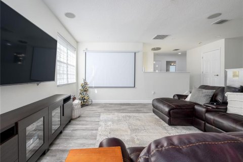 House in Land O' Lakes, Florida 5 bedrooms, 316.43 sq.m. № 2378036 - photo 20