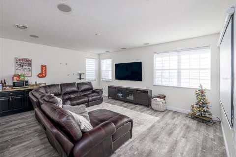 House in Land O' Lakes, Florida 5 bedrooms, 316.43 sq.m. № 2378036 - photo 19