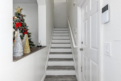 House in Land O' Lakes, Florida 5 bedrooms, 316.43 sq.m. № 2378036 - photo 18