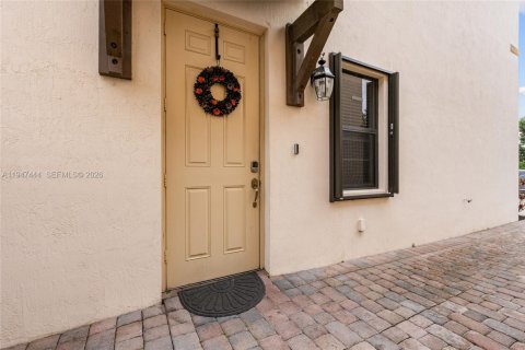 Casa en venta en Homestead, Florida, 3 dormitorios, 182.27 m2 № 2005941 - foto 3