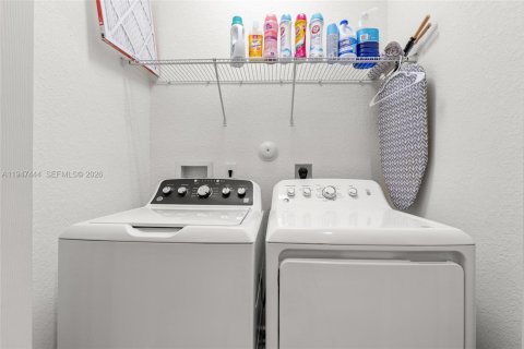 Casa en venta en Homestead, Florida, 3 dormitorios, 182.27 m2 № 2005941 - foto 21