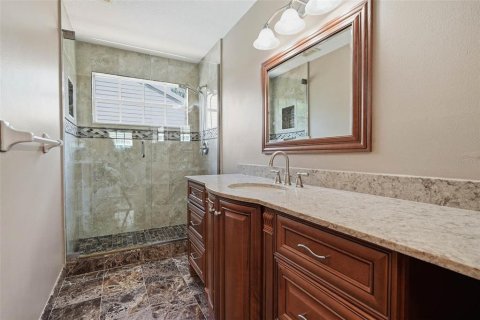 Condo in Tampa, Florida, 2 bedrooms  № 2376815 - photo 27