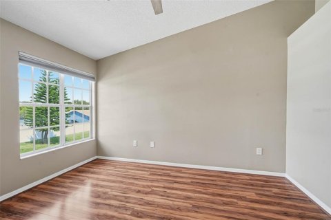 Condo in Tampa, Florida, 2 bedrooms  № 2376815 - photo 22