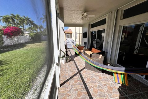 Villa ou maison à vendre à Weston, Floride: 3 chambres, 180.42 m2 № 2028277 - photo 27