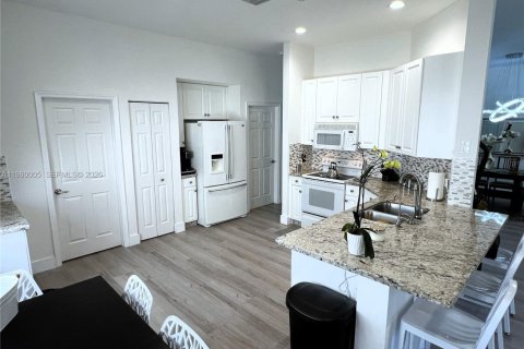 Villa ou maison à vendre à Weston, Floride: 3 chambres, 180.42 m2 № 2028277 - photo 12