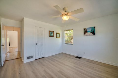 Villa ou maison à vendre à Daytona Beach, Floride: 3 chambres, 143.72 m2 № 2425309 - photo 19