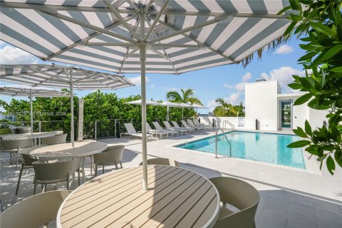Copropriété à louer à Bay Harbor Islands, Floride: 4 chambres, 207.17 m2 № 2079690 - photo 28
