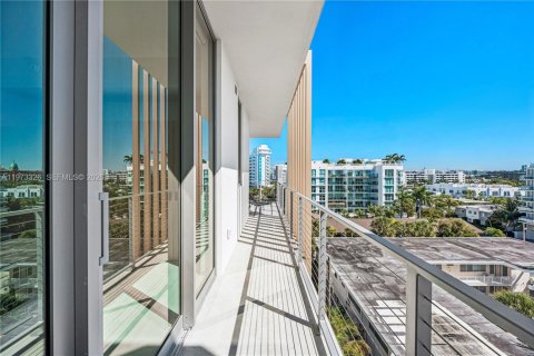 Copropriété à louer à Bay Harbor Islands, Floride: 4 chambres, 207.17 m2 № 2079690 - photo 23