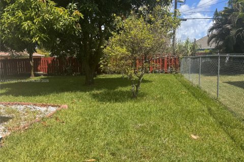 Casa en alquiler en Port St. Lucie, Florida, 3 dormitorios, 142.88 m2 № 1895324 - foto 22