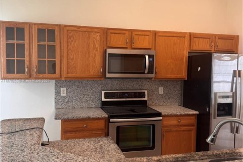 Casa en alquiler en Port St. Lucie, Florida, 3 dormitorios, 142.88 m2 № 1895324 - foto 9