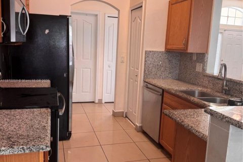 Casa en alquiler en Port St. Lucie, Florida, 3 dormitorios, 142.88 m2 № 1895324 - foto 8