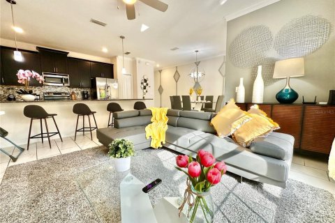 Adosado en venta en Kissimmee, Florida, 4 dormitorios, 177.81 m2 № 1273865 - foto 10