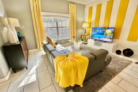 Adosado en venta en Kissimmee, Florida, 4 dormitorios, 177.81 m2 № 1273865 - foto 2