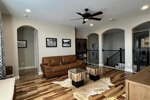 Casa en venta en Orlando, Florida, 5 dormitorios, 432 m2 № 1684501 - foto 11