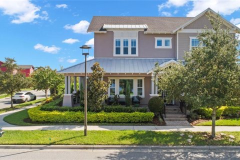 Casa en venta en Orlando, Florida, 5 dormitorios, 432 m2 № 1684501 - foto 1