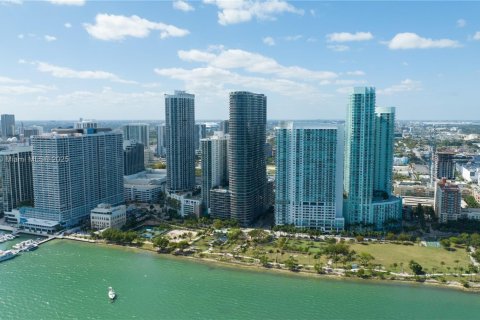 Condo in Miami, Florida, 3 bedrooms  № 1859695 - photo 14