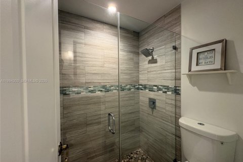 Townhouse in Hialeah, Florida 2 bedrooms, 101.17 sq.m. № 2055903 - photo 22